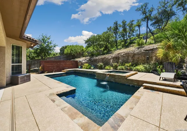 2nd image of 315 Candelaria, Helotes, TX 78023 | MLS# 1999796