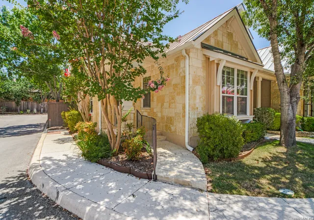 Photo 3 of Sale Pending at 115 Village Park #115, Boerne, TX 78006 | MLS# 1999828 | Listing updated on 2026-08-07