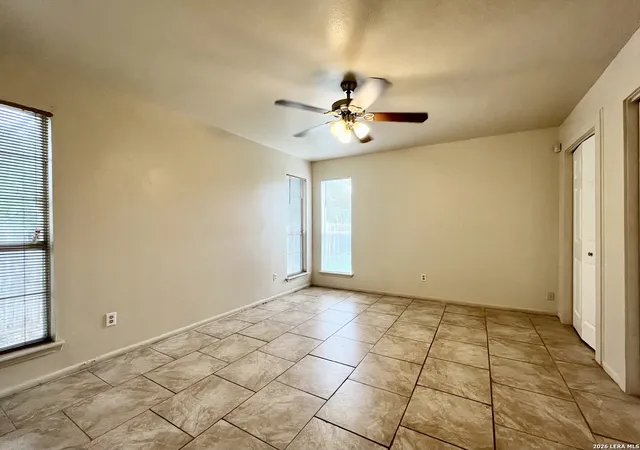 5th image of 12722 Uhr Ln, San Antonio, TX 78217 | MLS# 1999835