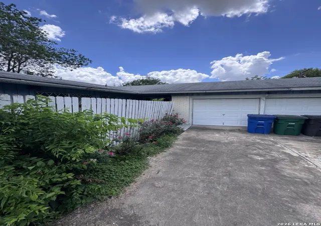 Photo 3 of Single family home for sale at 4232 Chestnuthill Dr, San Antonio, TX 78218 | MLS# 1999861 | Listing updated on 2026-09-07