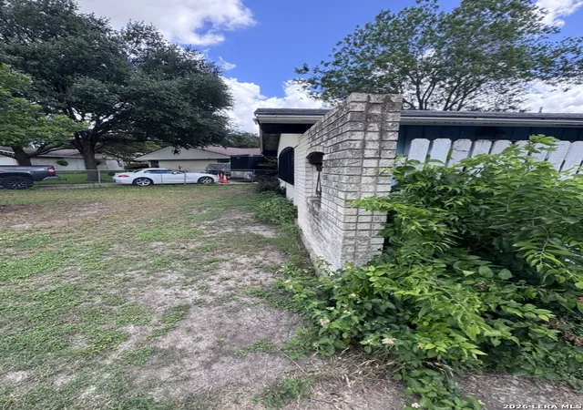 Photo 3 of Single family home for sale at 4232 Chestnuthill Dr, San Antonio, TX 78218 | MLS# 1999861 | Listing updated on 2026-09-07