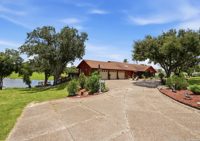 Photo 3 of Single family home for sale at 614 County Road 372, Sandia, TX 78383 | MLS# 1999862 | Listing updated on 2026-07-24