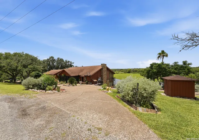 Photo 4 of Single family home for sale at 614 County Road 372, Sandia, TX 78383 | MLS# 1999862 | Listing updated on 2026-07-24