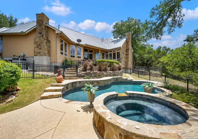 Photo 4 of Single family home for sale at 54 Reynosa, San Antonio, TX 78261 | MLS# 1999863 | Listing updated on 2026-09-21