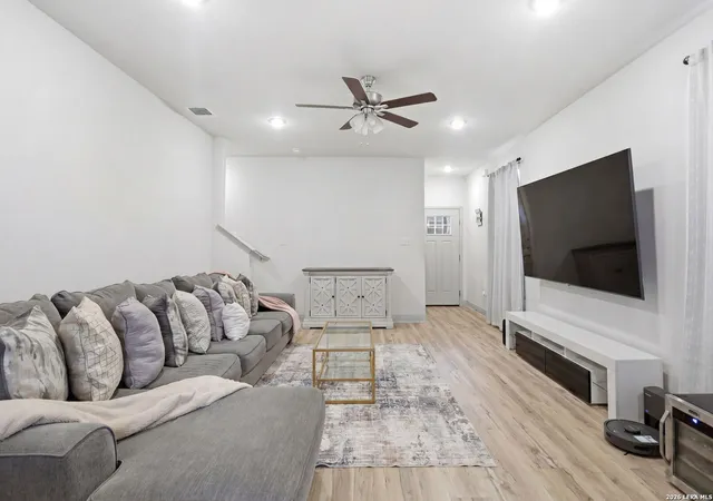 4th image of 13523 Tulipwood Nook, San Antonio, TX 78253 | MLS# 1999894