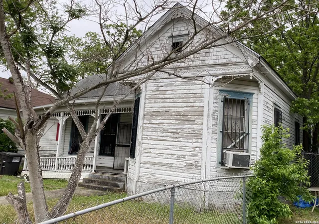 2nd image of 806 Burleson, San Antonio, TX 78202 | MLS# 1999900