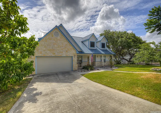 3rd image of 163 Riedel Ln, Canyon Lake, TX 78133 | MLS# 1999916