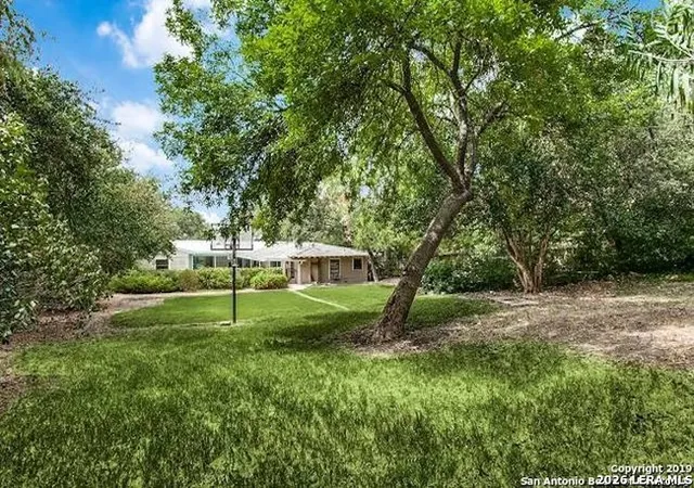 5th image of 345 Burr Rd, Terrell Hills, TX 78209 | MLS# 1999921