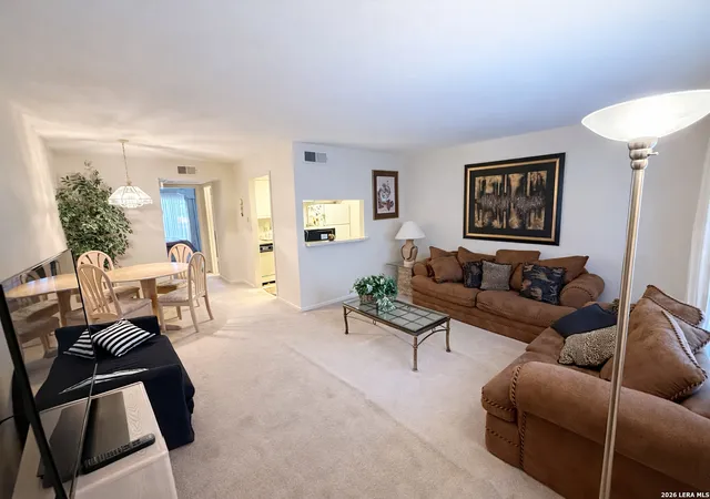 2nd image of 8401 N New Braunfels Ave, San Antonio, TX 78209