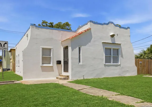 Photo 1 of Single family home for sale at 1601 Fulton Avenue, San Antonio, TX 78201 | MLS# 1999941 | Listing updated on 2026-08-29