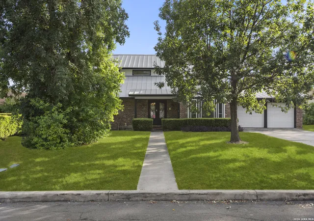 Photo 4 of Sale Pending at 10807 Mount Ida, San Antonio, TX 78213 | MLS# 1999942 | Listing updated on 2026-09-23