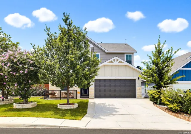 Photo 3 of Single family home for sale at 7806 Sycamore Hls, Boerne, TX 78015 | MLS# 1999956 | Listing updated on 2026-07-29