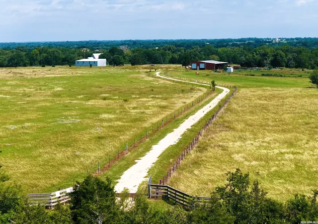 Homes for sale in Hallettsville, TX | 1162 County Road 234b, Hallettsville, TX 77964 | MLS# 1999960
