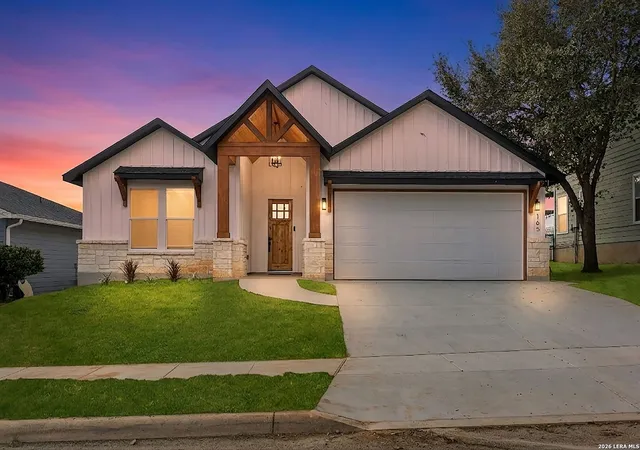 Photo 2 of Single family home for sale at 165 Whitewing Way, Floresville, TX 78114 | MLS# 1999963 | Listing updated on 2026-09-18