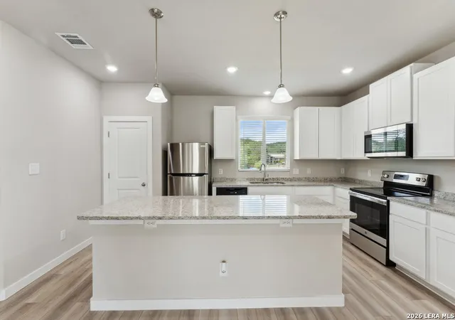 2nd image of 21503 Sir Walter Ln #21503, San Antonio, TX 78256 | MLS# 1999987