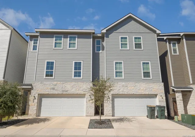 4th image of 21503 Sir Walter Ln #21503, San Antonio, TX 78256 | MLS# 1999987