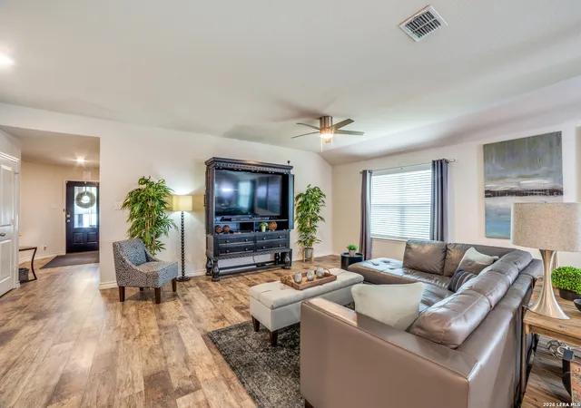 2nd image of 4003 Fort Palmer Blvd, St. Hedwig, TX 78152 | MLS# 2000001