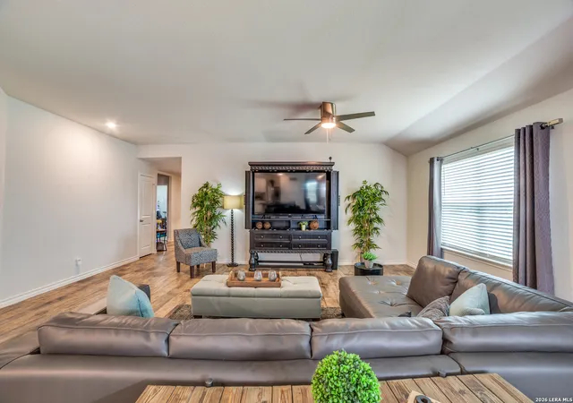 3rd image of 4003 Fort Palmer Blvd, St. Hedwig, TX 78152 | MLS# 2000001