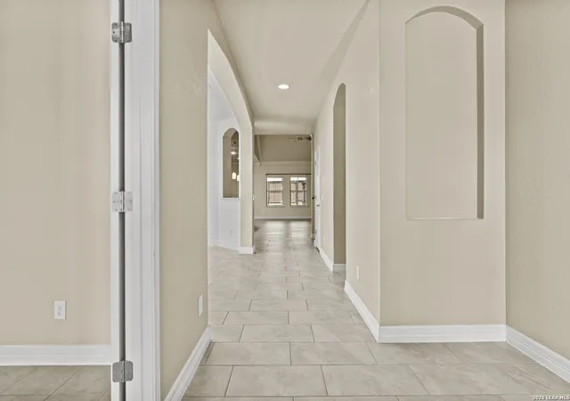 Photo 3 of Single family home for sale at 4925 Battle Lake, Schertz, TX 78108 | MLS# 2000009 | Listing updated on 2026-09-14