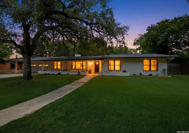 Photo 2 of Single family home for sale at 217 Gardenview, Castle Hills, TX 78213 | MLS# 2000020 | Listing updated on 2026-09-15