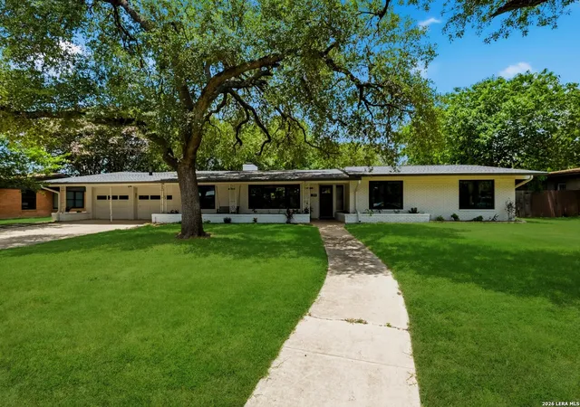 Photo 3 of Single family home for sale at 217 Gardenview, Castle Hills, TX 78213 | MLS# 2000020 | Listing updated on 2026-09-15