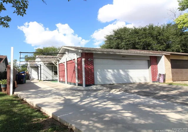 Photo 1 of Single family home for sale at 6827 Maple Springs St, San Antonio, TX 78249 | MLS# 2000040 | Listing updated on 2026-10-28