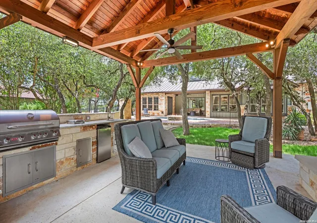 Photo 3 of Single family home for sale at 110 Western Oaks, New Braunfels, TX 78132 | MLS# 2000070 | Listing updated on 2026-09-09
