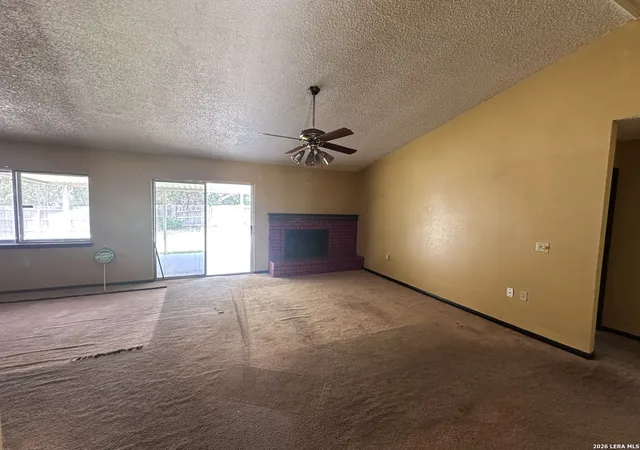 Photo 3 of Sale Pending at 16442 Ross Oak St, San Antonio, TX 78247 | MLS# 2000118 | Listing updated on 2026-09-16