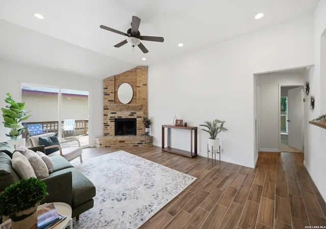 4th image of 7421 Barnsley, San Antonio, TX 78250 | MLS# 2000142