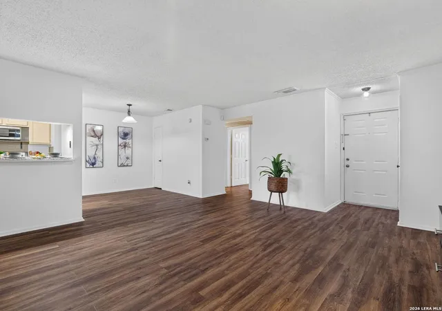 Photo 4 of Condo for sale at 4212 Medical Dr #104, San Antonio, TX 78229 | MLS# 2000145 | Listing updated on 2026-09-26