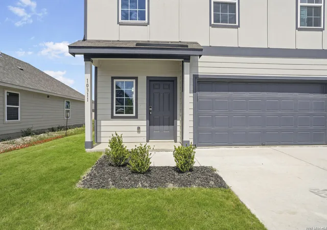Photo 3 of Sale Pending at 10311 Liberty Grove, San Antonio, TX 78224 | MLS# 2000150 | Listing updated on 2026-09-16