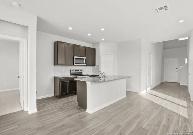 Photo 3 of Sale Pending at 10311 Liberty Grove, San Antonio, TX 78224 | MLS# 2000150 | Listing updated on 2026-09-16