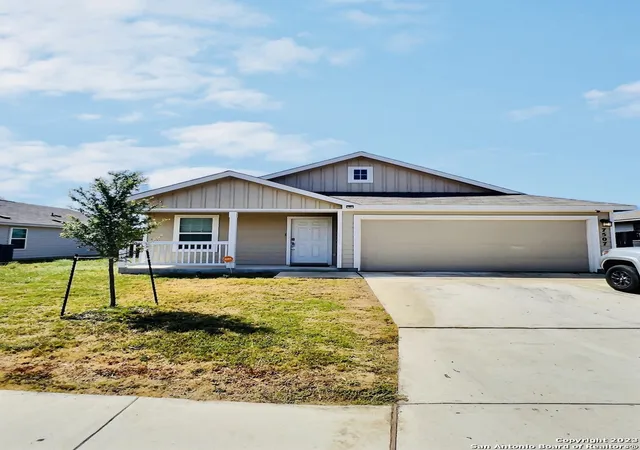 Photo 2 of Single family home for sale at 7507 Vista Grv, San Antonio, TX 78242 | MLS# 2000165 | Listing updated on 2026-09-15