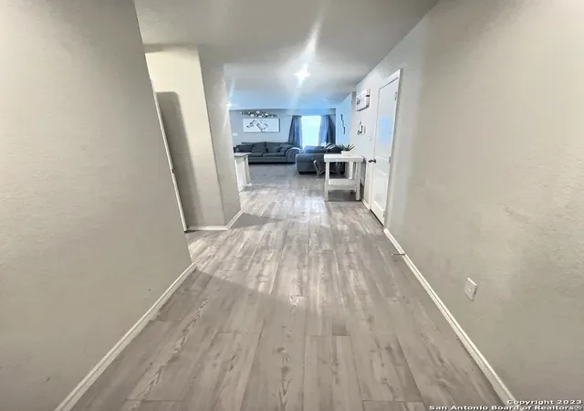 Photo 4 of Single family home for sale at 7507 Vista Grv, San Antonio, TX 78242 | MLS# 2000165 | Listing updated on 2026-09-15