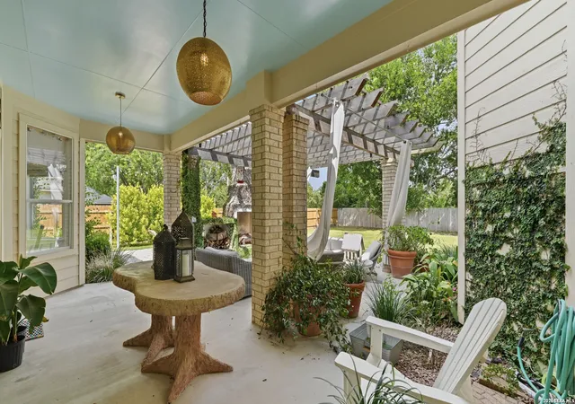 2nd image of 257 Las Brisas Blvd, Seguin, TX 78155 | MLS# 2000167