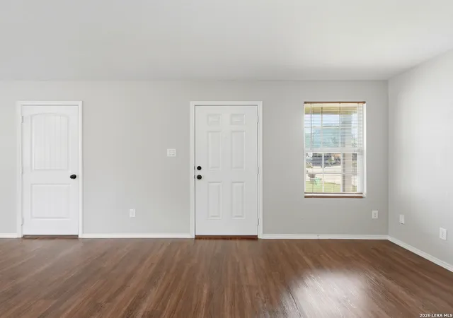 Photo 3 of Single family home for sale at 4714 Everett Loop, Converse, TX 78109 | MLS# 2000176 | Listing updated on 2026-10-06