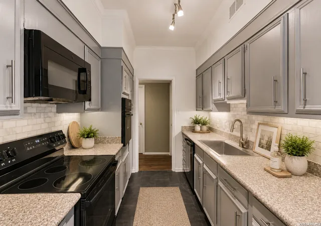 Photo 4 of Condo for sale at 3678 Hidden Dr #2302, San Antonio, TX 78217 | MLS# 2000198 | Listing updated on 2026-07-25