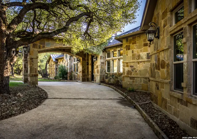 2nd image of 1539 Waterstone Pkwy, Boerne, TX 78006 | MLS# 2000238