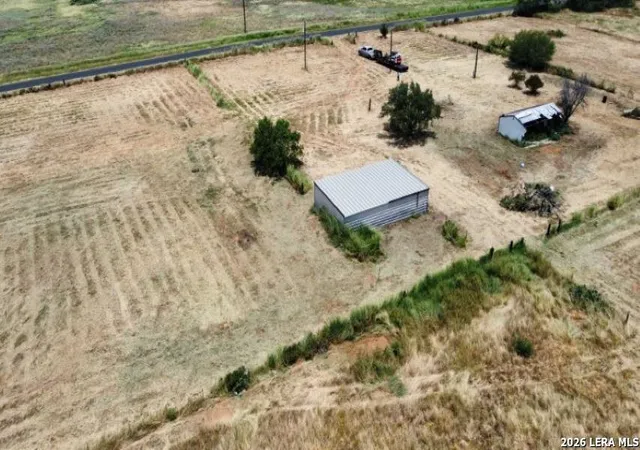 4th image of 165 County Road 307, Jourdanton, TX 78026 | MLS# 2000244