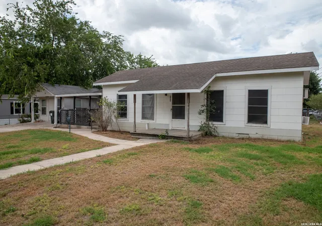 Photo 2 of Single family home for sale at 200 N Irvin St, Falls City, TX 78113 | MLS# 2000246 | Listing updated on 2026-07-25