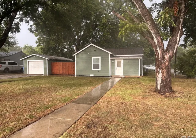 1st image of 505 N Heideke, Seguin, TX 78155 | MLS# 2000250