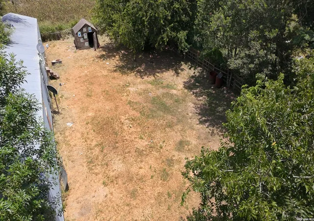 Photo 3 of Sale Pending at 18490 La Gloria Rd, Elmendorf, TX 78112 | MLS# 2000268 | Listing updated on 2026-08-06