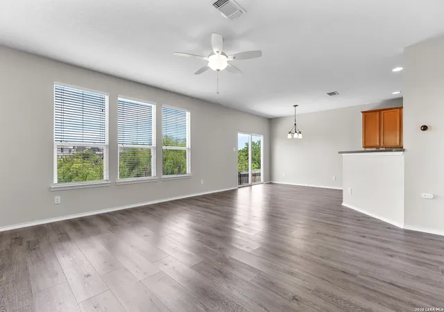 5th image of 6811 Dulce Mdw, San Antonio, TX 78252 | MLS# 2000279
