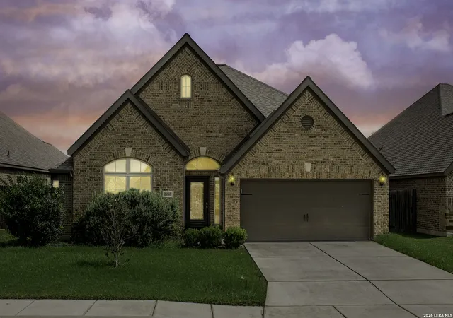 Photo 2 of Single family home for sale at 2016 Glen Holw, Seguin, TX 78155 | MLS# 2000286 | Listing updated on 2026-07-31