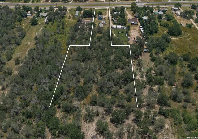 Photo 2 of Single family home for sale at 25365 Us Hwy 281 S, San Antonio, TX 78264 | MLS# 2000318 | Listing updated on 2026-07-25