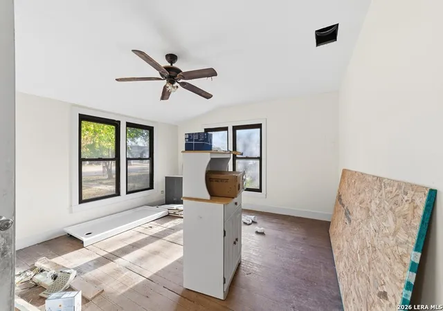 Photo 3 of Single family home for sale at 332 Powell Ave, Kerrville, TX 78028 | MLS# 2000329 | Listing updated on 2026-10-01