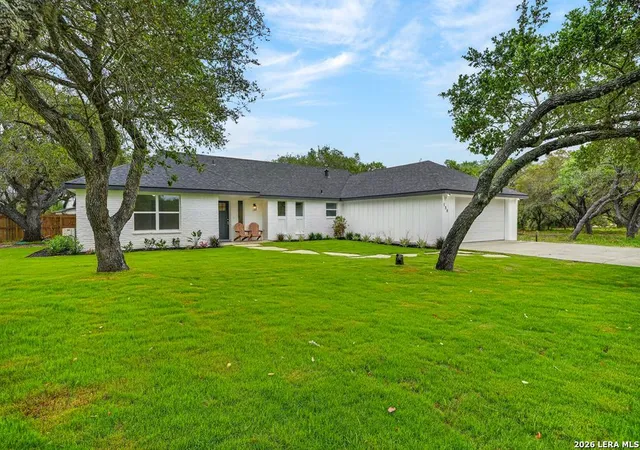 Photo 1 of Single family home for sale at 150 Wishert Rd, Rockport, TX 78382 | MLS# 2000342 | Listing updated on 2026-07-25