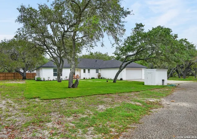 Photo 4 of Single family home for sale at 150 Wishert Rd, Rockport, TX 78382 | MLS# 2000342 | Listing updated on 2026-07-25