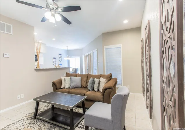 3rd image of 8633 Datapoint #253, San Antonio, TX 78229 | MLS# 2000406