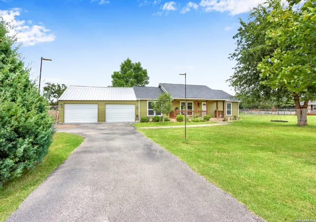 3rd image of 20051 Senior Rd, Von Ormy, TX 78073 | MLS# 2000411